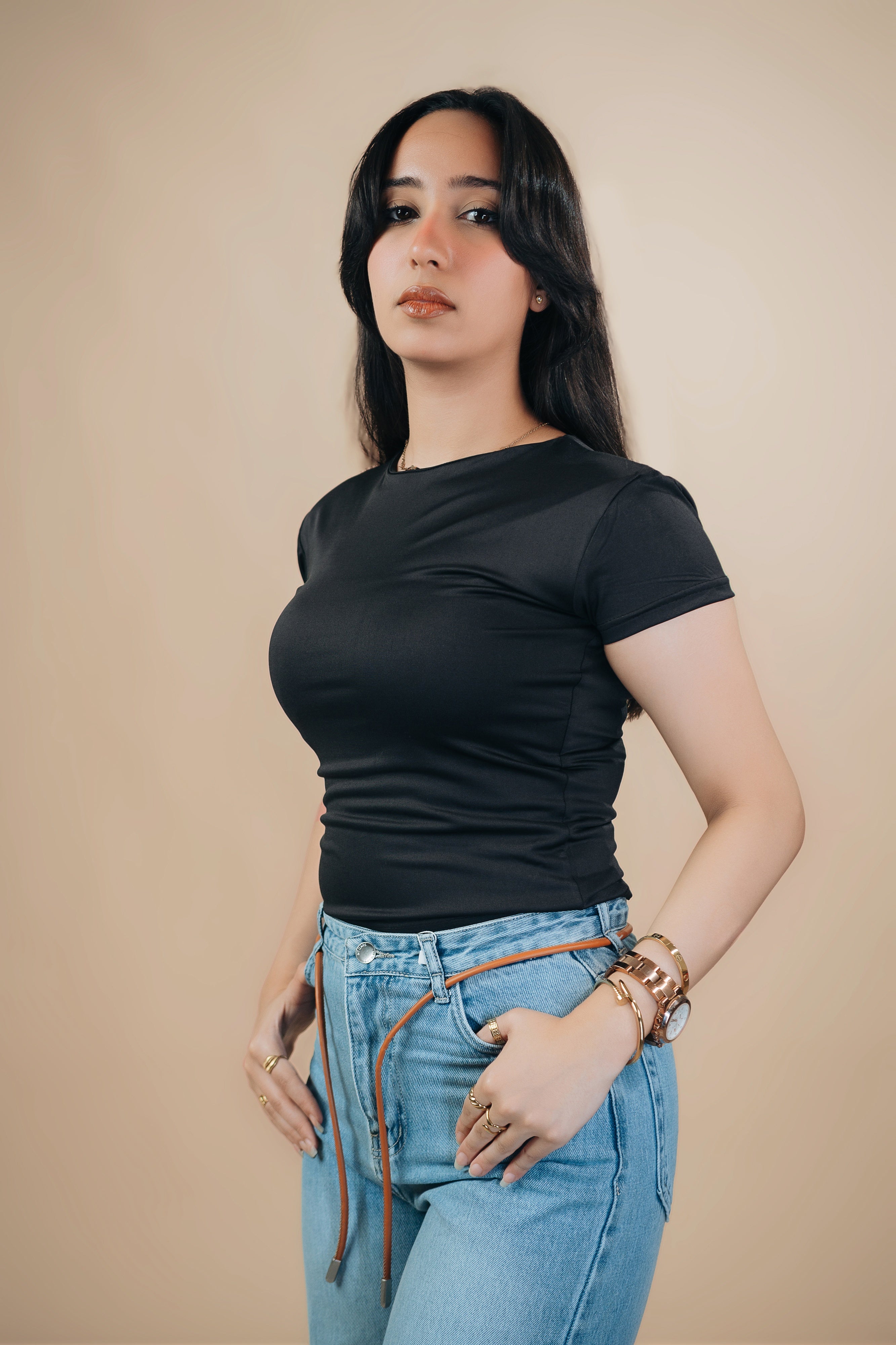 ROUND NECK SHORT SLEEVE