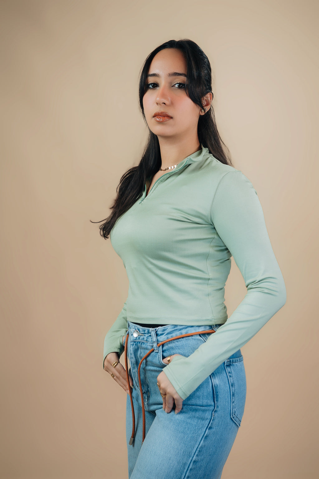 HIGH NECK ZIPPER LONG SLEEVE