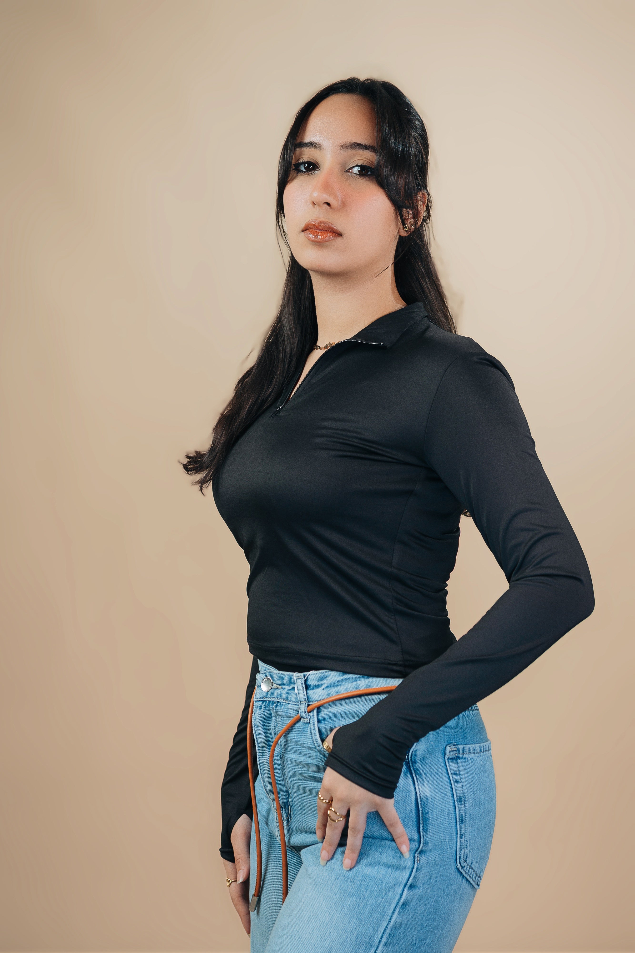 HIGH NECK ZIPPER LONG SLEEVE